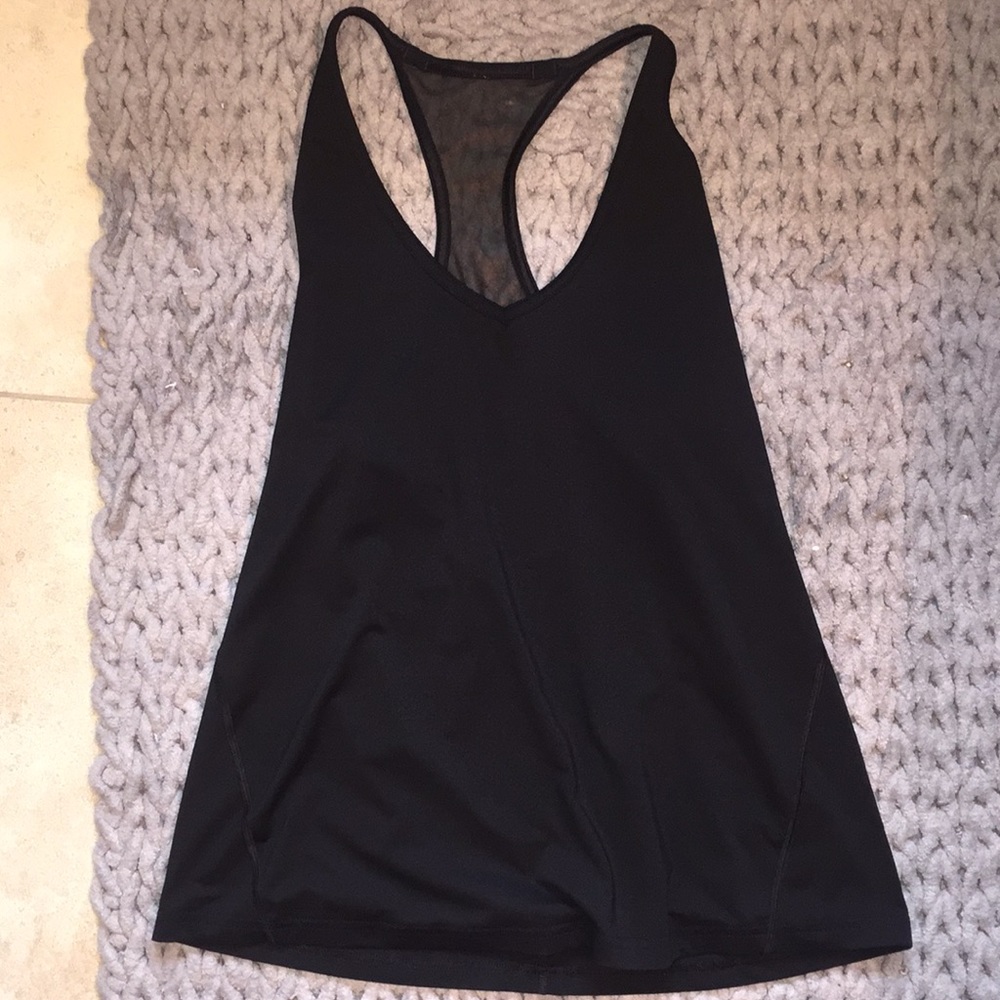 Black lulu tank
